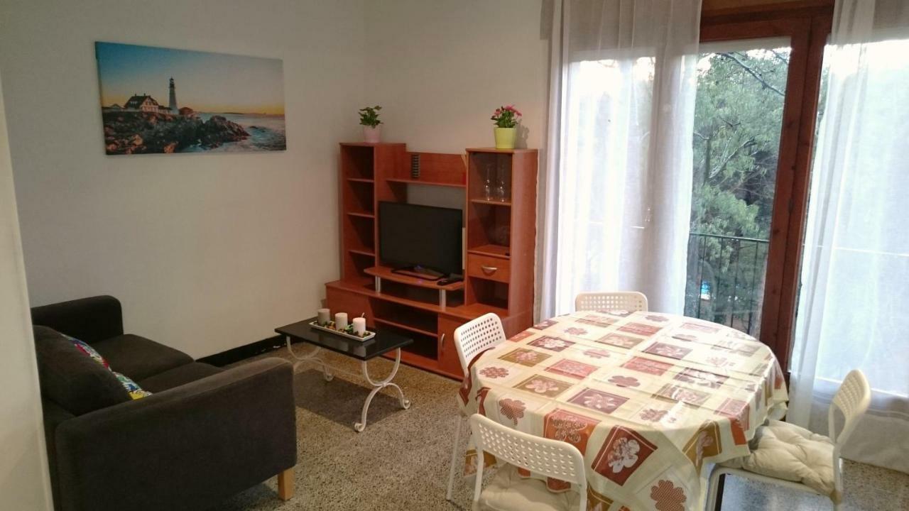 Apartamentos Juan Jose Lloret de Mar Exterior photo